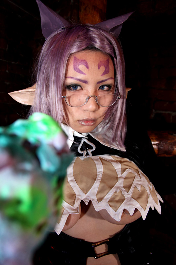 [Mariposa Luz de la Luna (Malaya de la Luna)] Mauser