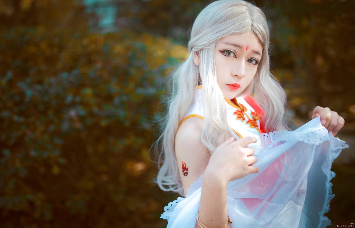 "Kiếm Net Three" Sự quyến rũ của Mingjiao xuất hiện trong COS