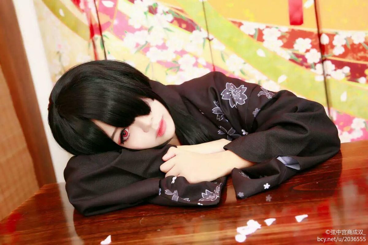 "Trận chiến ngày" Tokizaki Kuromi đã vẽ màu đen kimono c o s p l a y