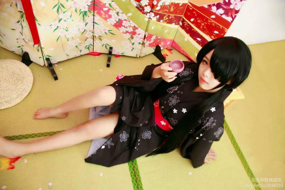 "Trận chiến ngày" Tokizaki Kuromi đã vẽ màu đen kimono c o s p l a y