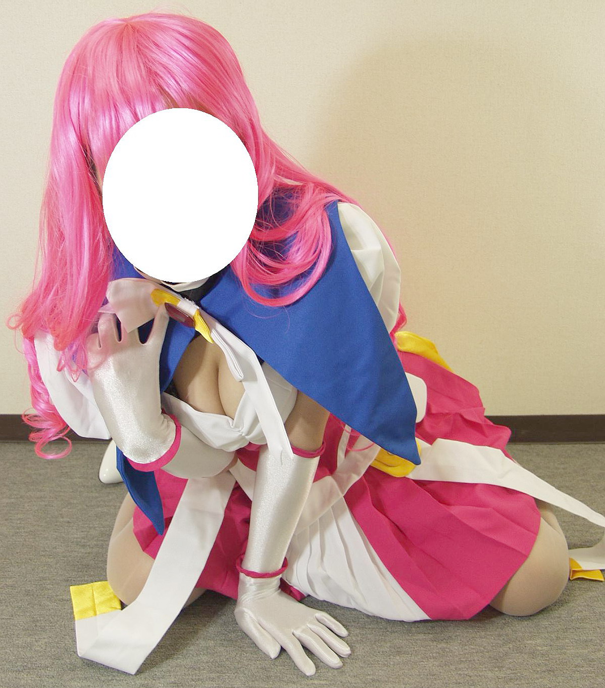 [Kurumint] Cosplay ngực lớn