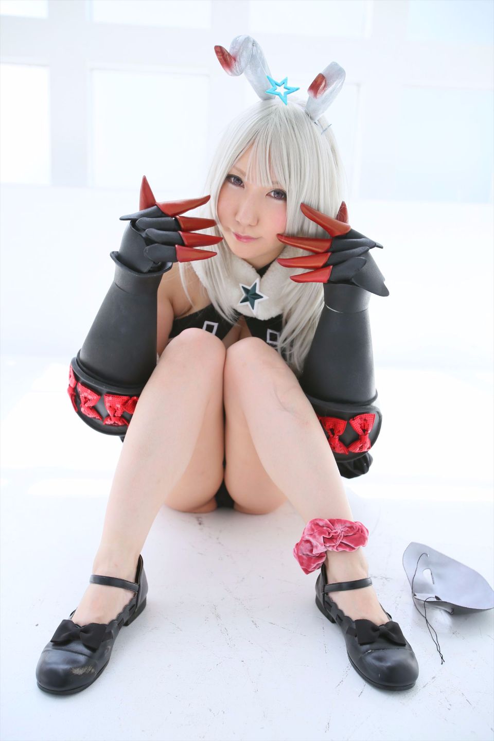 Cô gái trẻ chinh phục ""