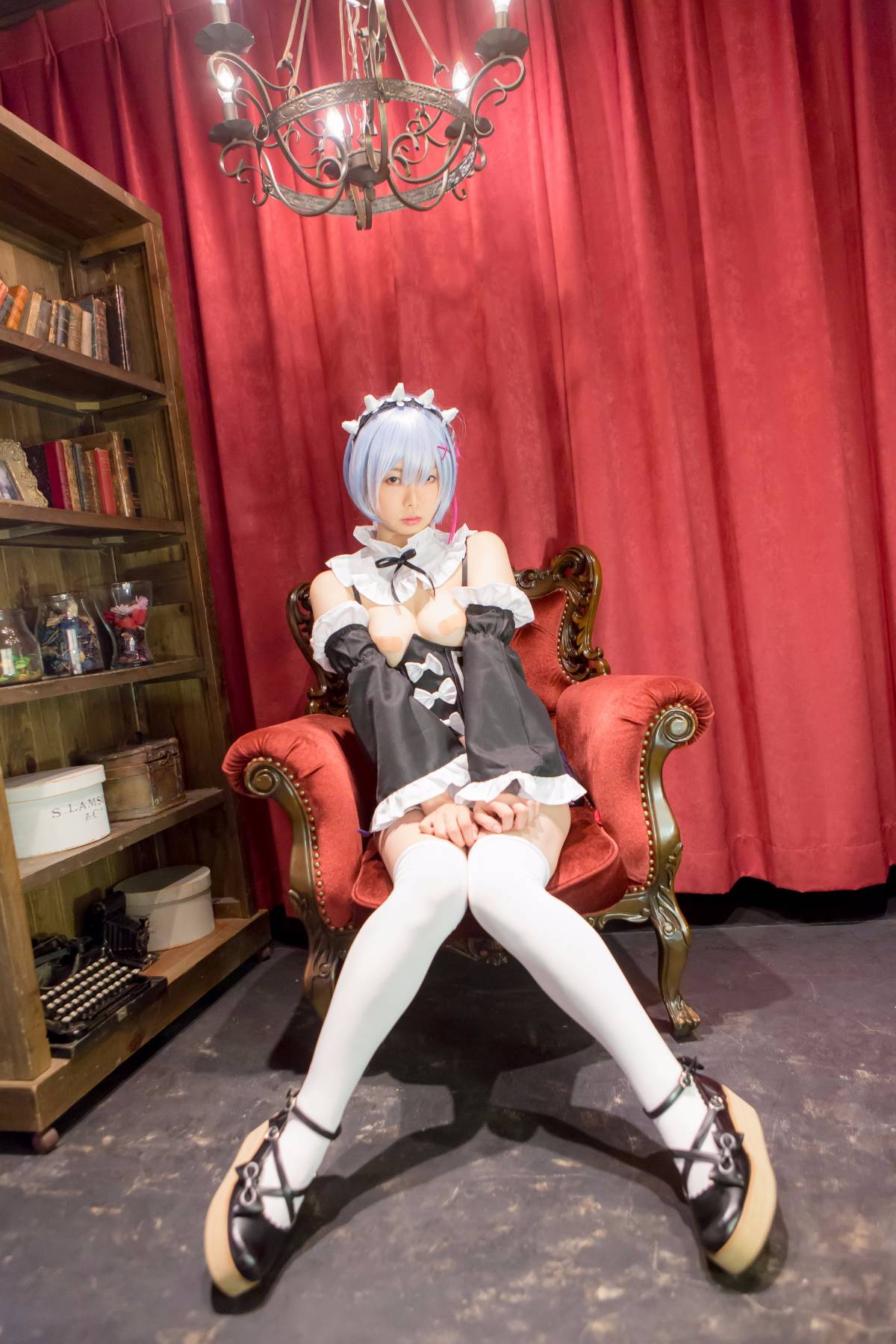 Re bắt đầu từ cuộc sống cosplay của Zero Ushijima Rem Ushijima Iniku