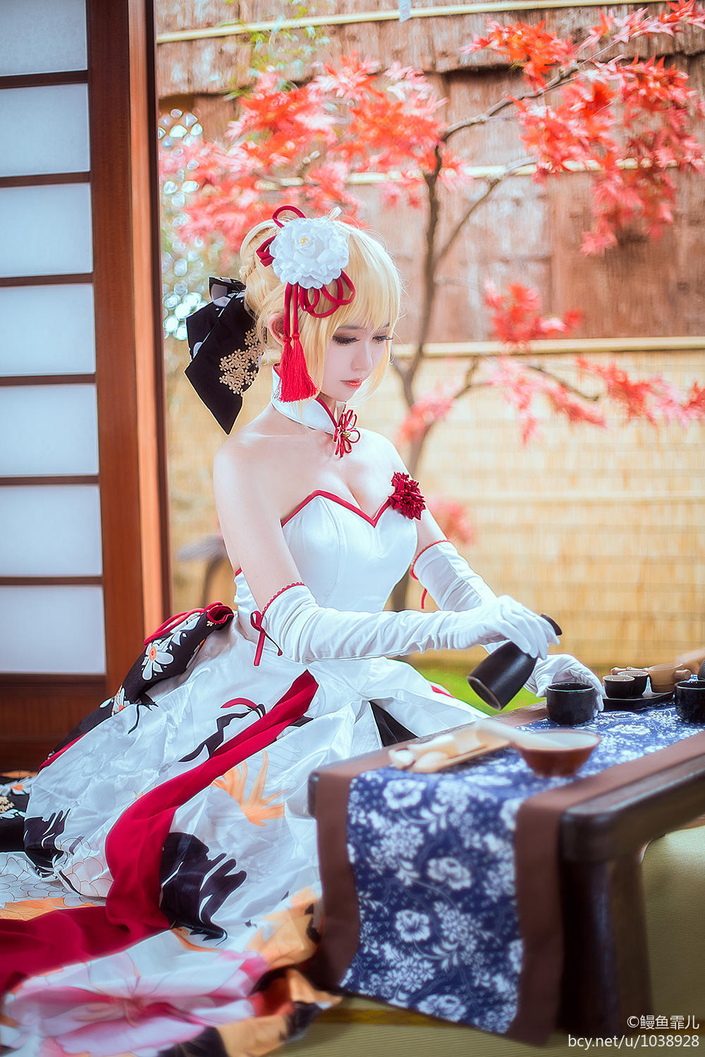 Số phận lớn hàng tháng tiền thưởng saber c o s p l a y