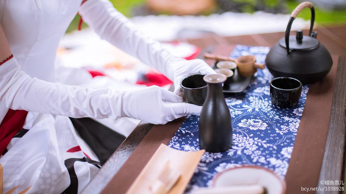 Số phận lớn hàng tháng tiền thưởng saber c o s p l a y