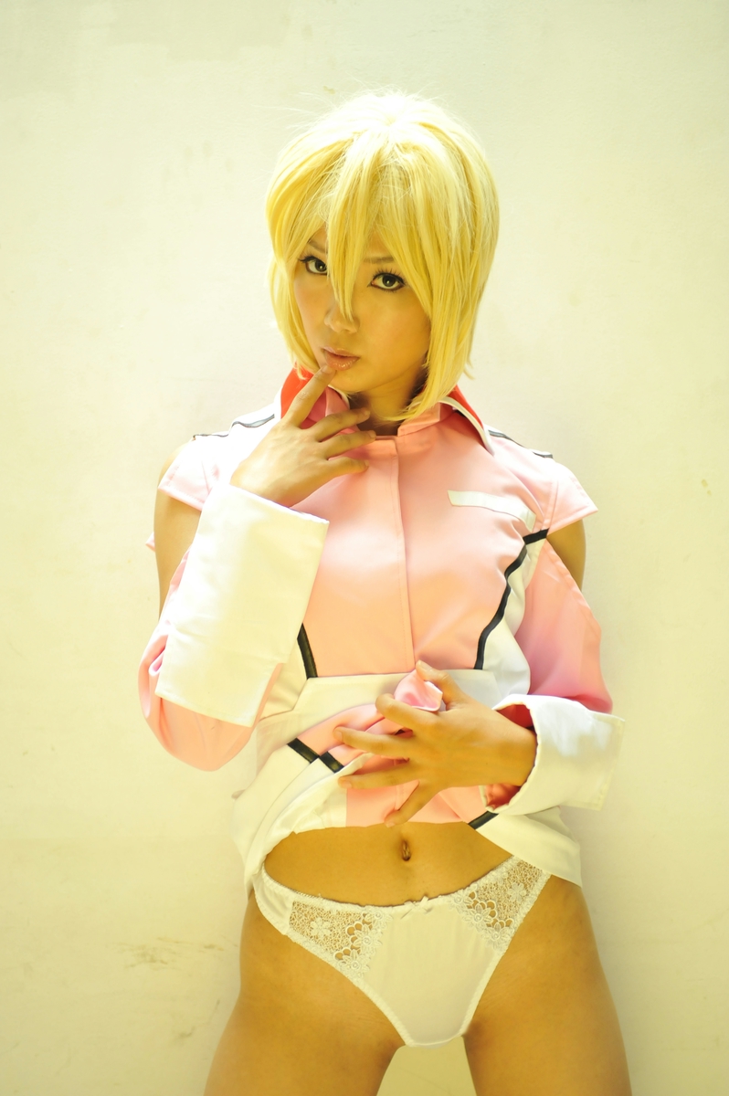 Hạt giống Gundam Stella Loussier