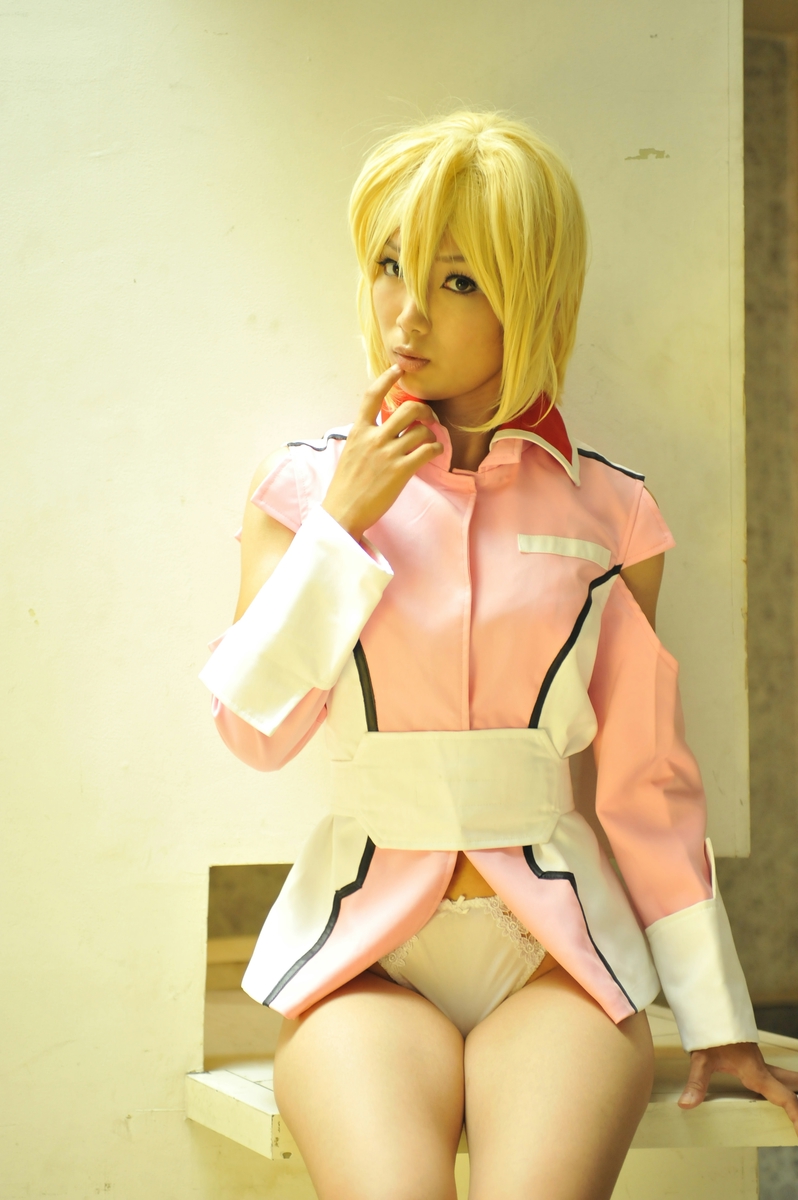 Hạt giống Gundam Stella Loussier