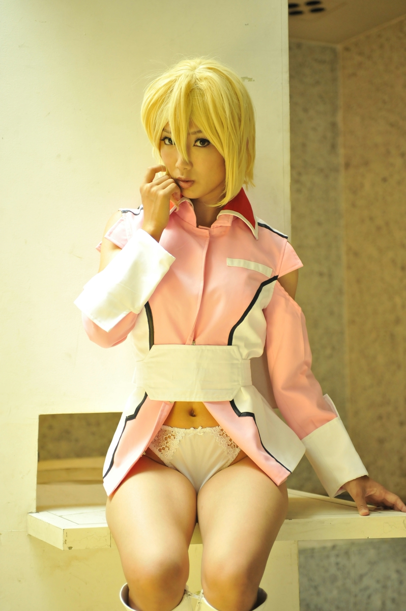 Hạt giống Gundam Stella Loussier