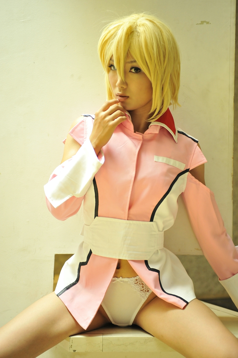 Hạt giống Gundam Stella Loussier