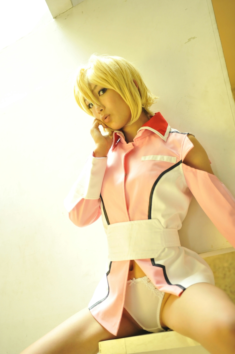 Hạt giống Gundam Stella Loussier