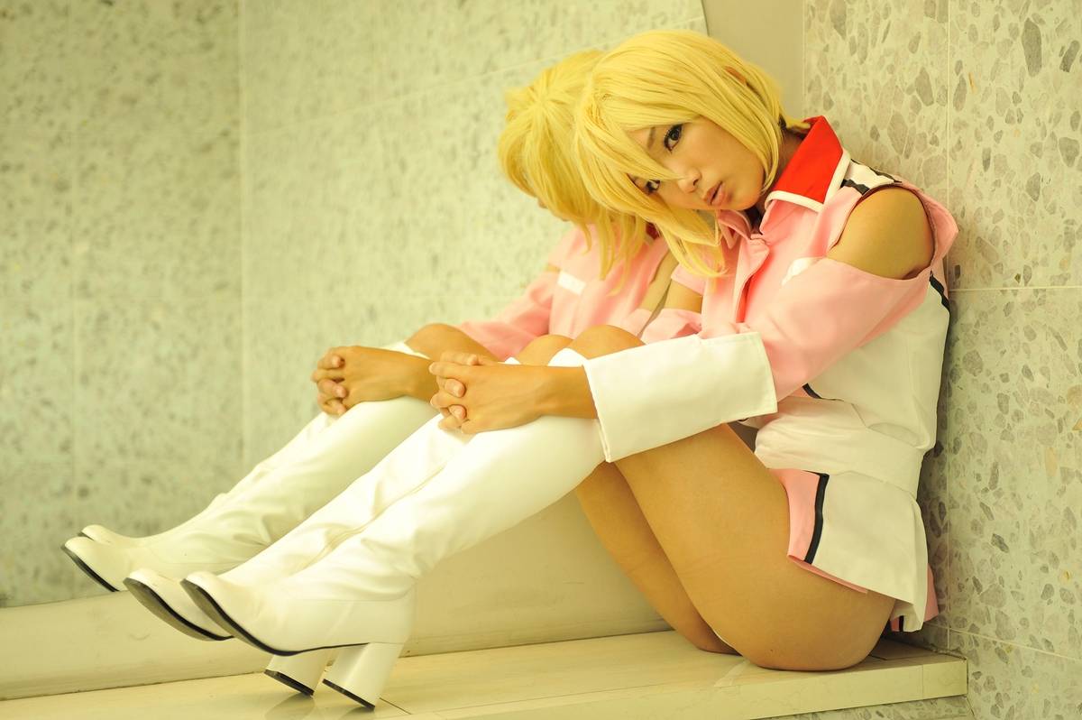 Hạt giống Gundam Stella Loussier