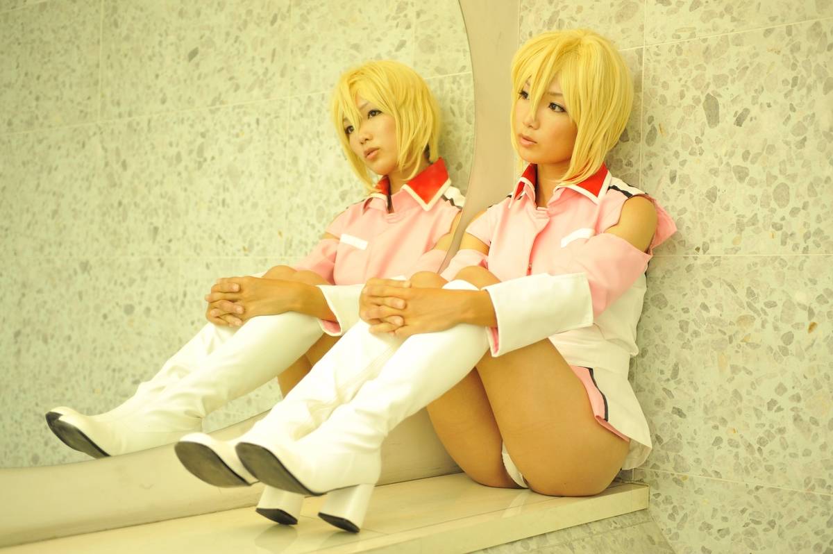 Hạt giống Gundam Stella Loussier