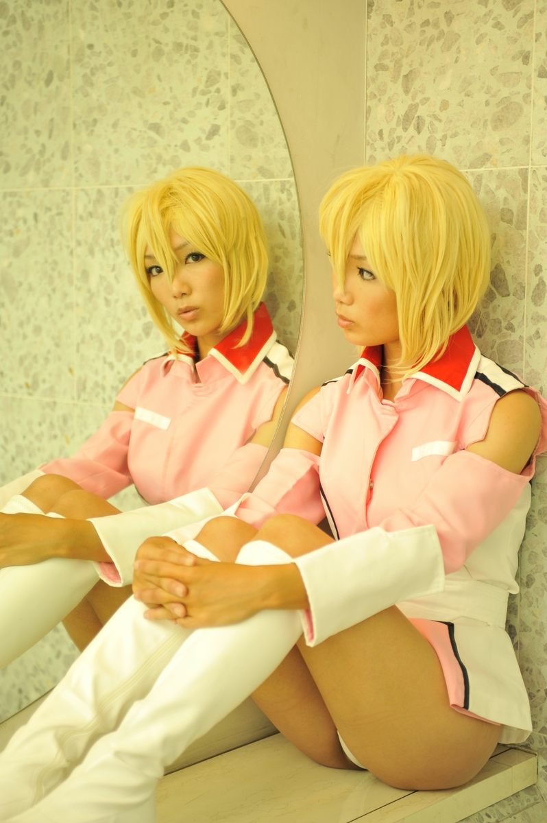 Hạt giống Gundam Stella Loussier