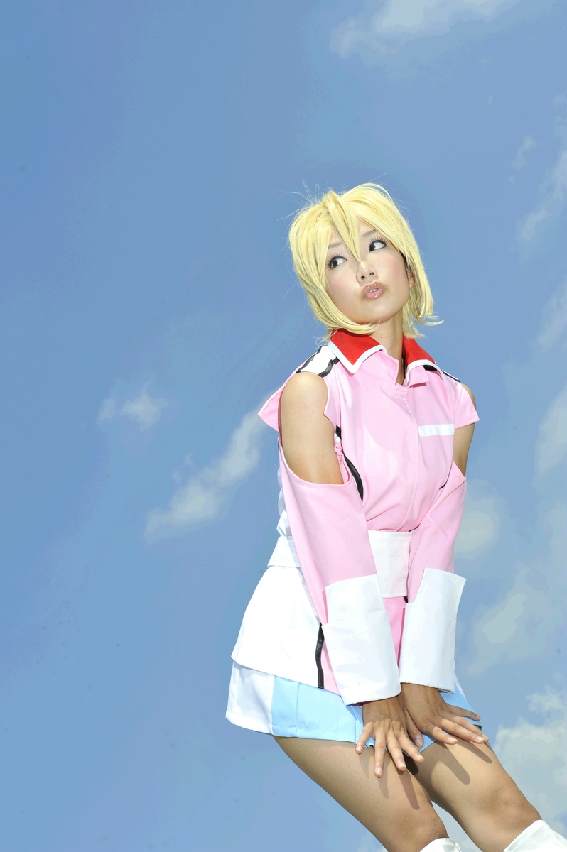 Hạt giống Gundam Stella Loussier