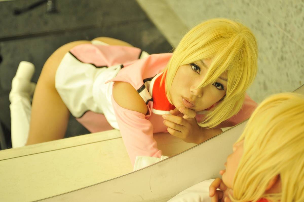 Hạt giống Gundam Stella Loussier