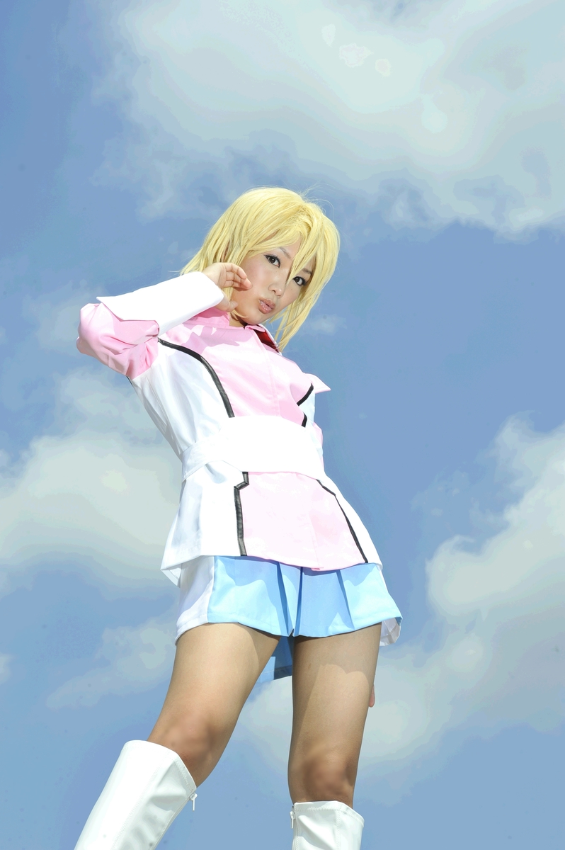 Hạt giống Gundam Stella Loussier