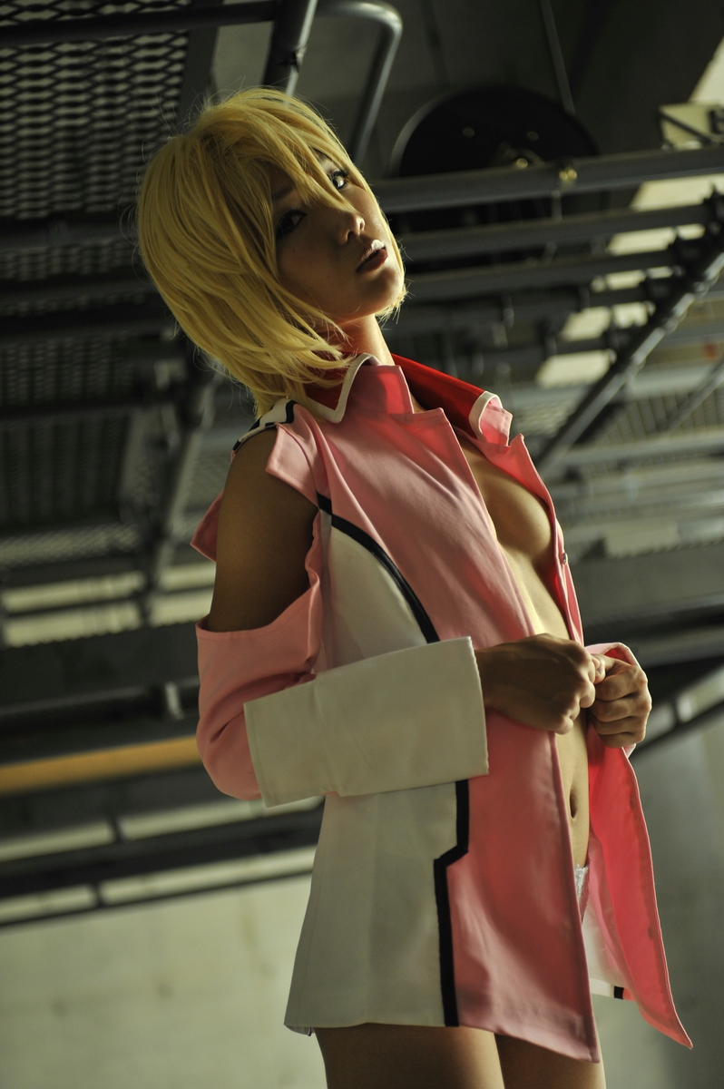 Hạt giống Gundam Stella Loussier