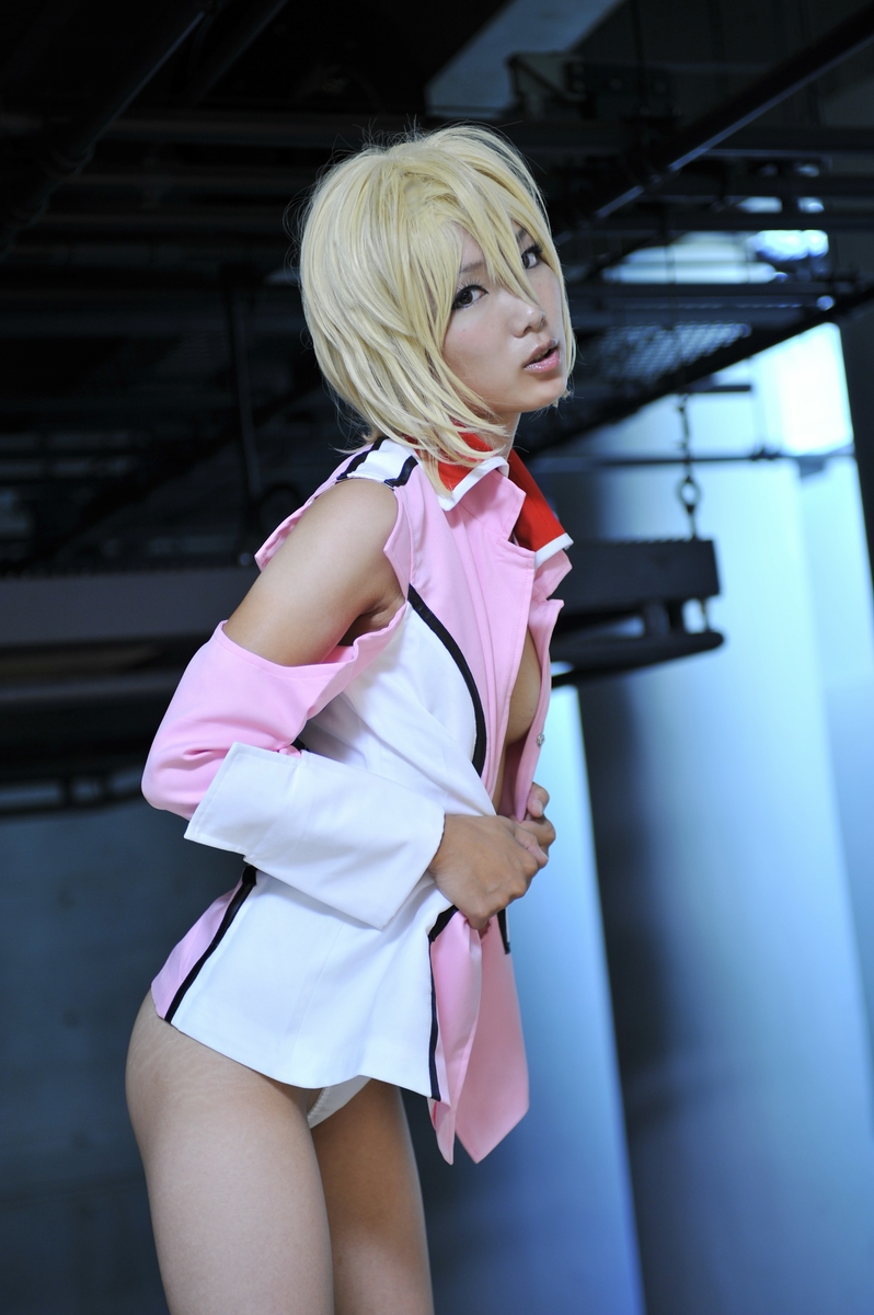 Hạt giống Gundam Stella Loussier