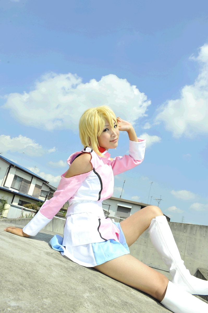 Hạt giống Gundam Stella Loussier