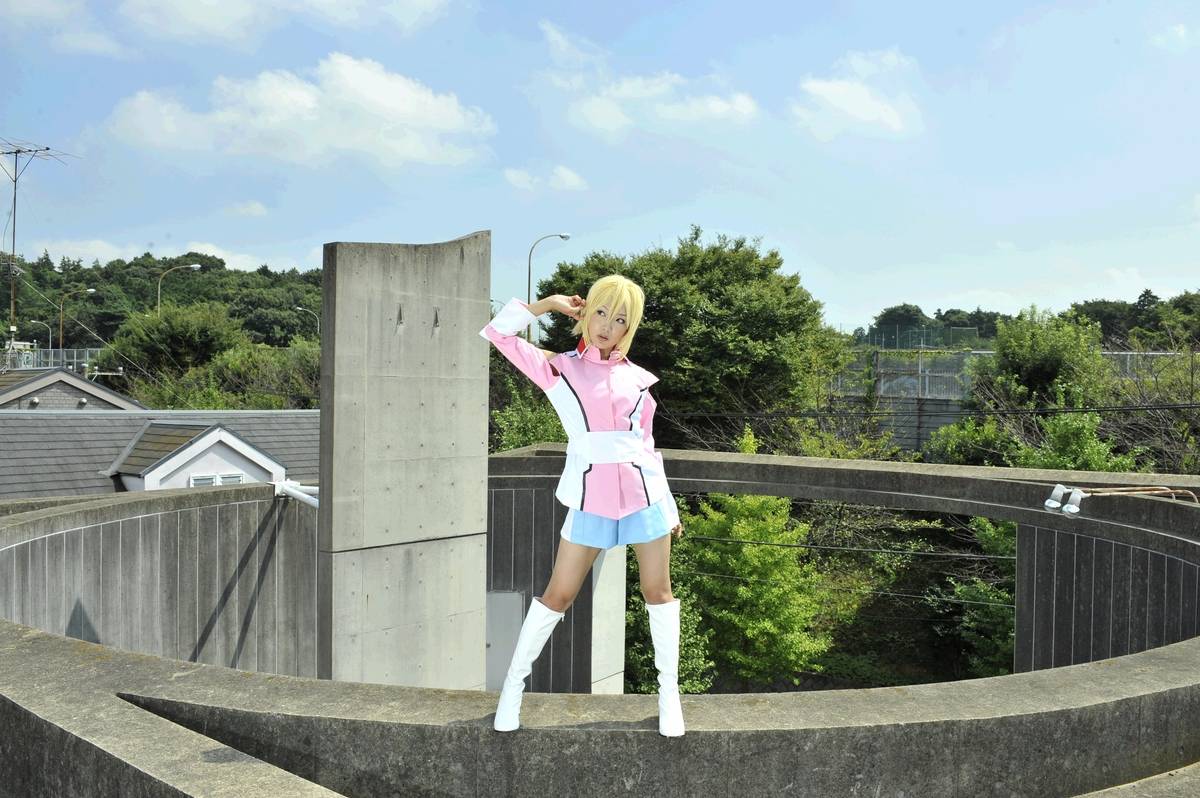 Hạt giống Gundam Stella Loussier