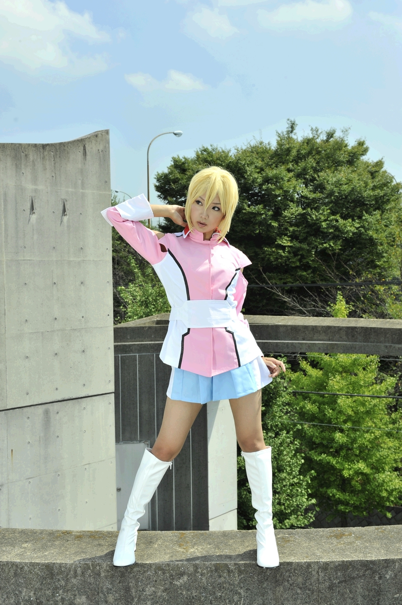 Hạt giống Gundam Stella Loussier