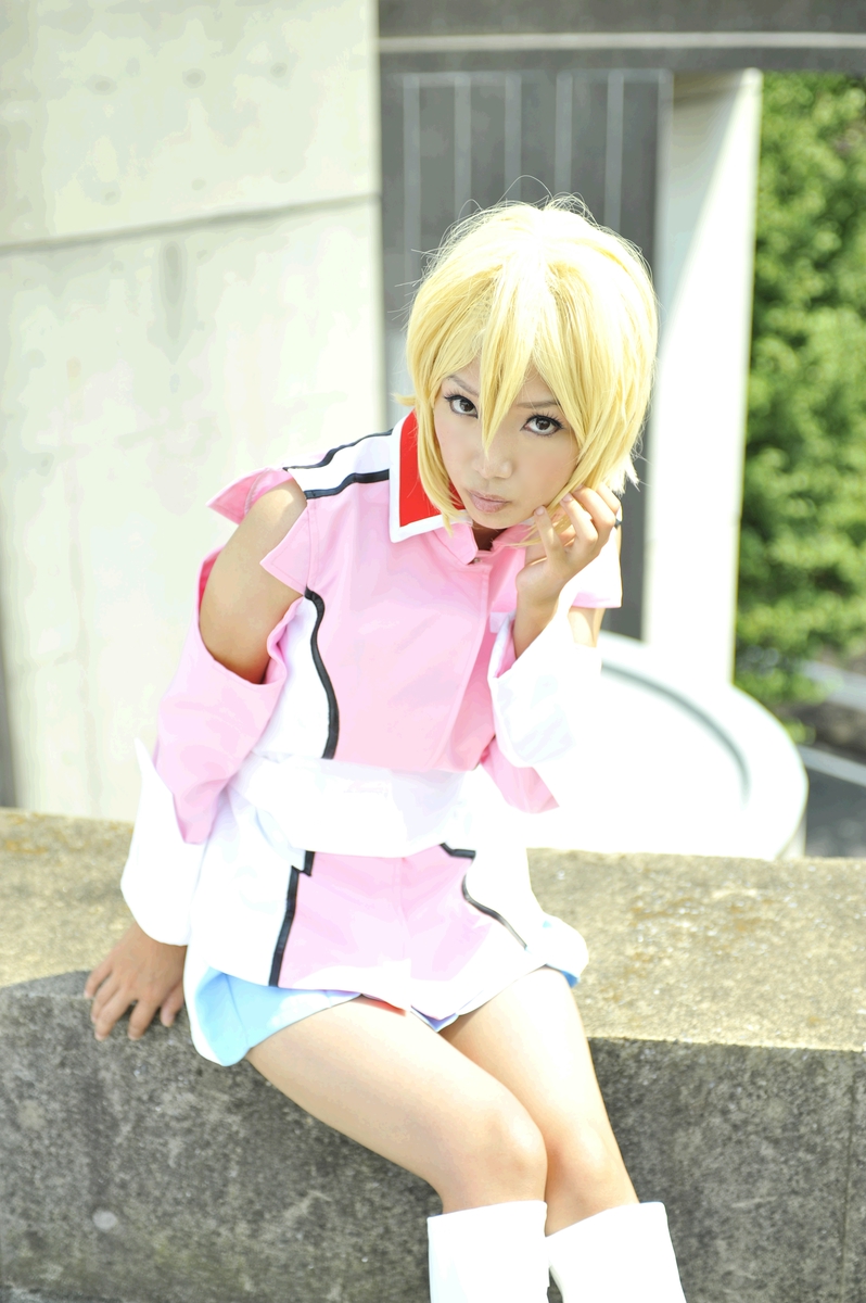 Hạt giống Gundam Stella Loussier