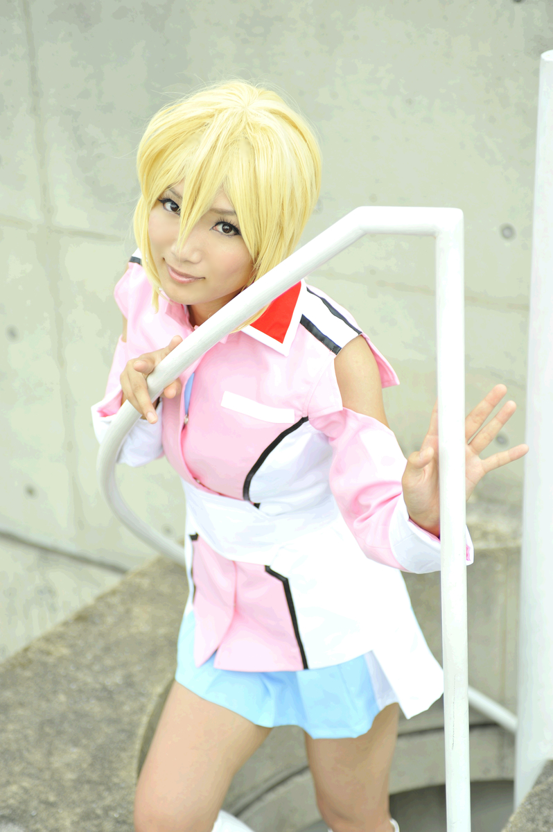 Hạt giống Gundam Stella Loussier