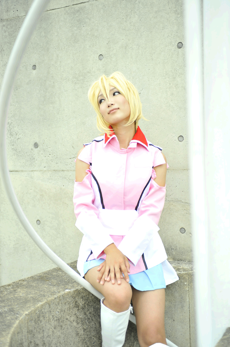 Hạt giống Gundam Stella Loussier