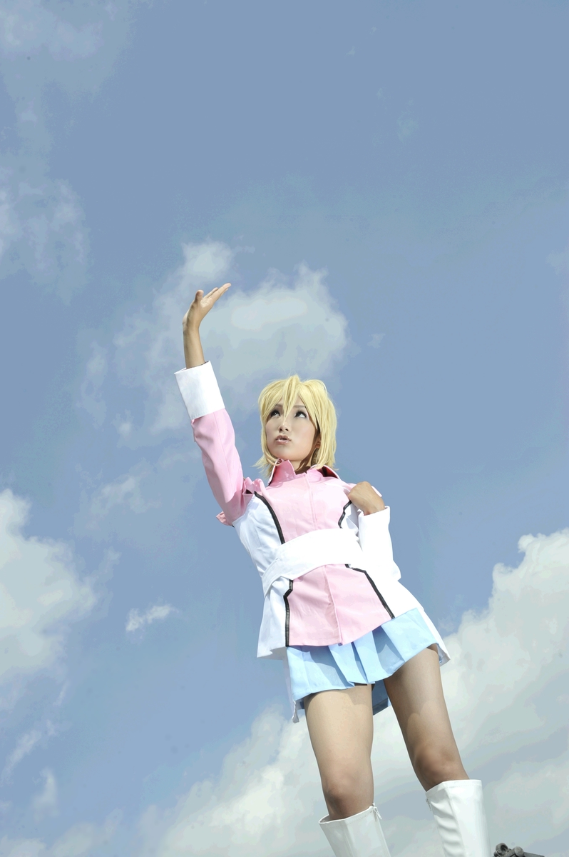 Hạt giống Gundam Stella Loussier