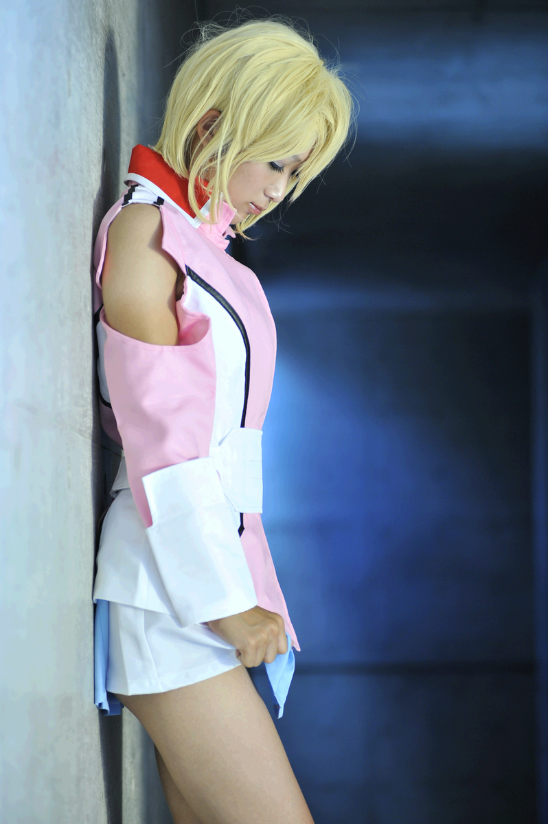 Hạt giống Gundam Stella Loussier