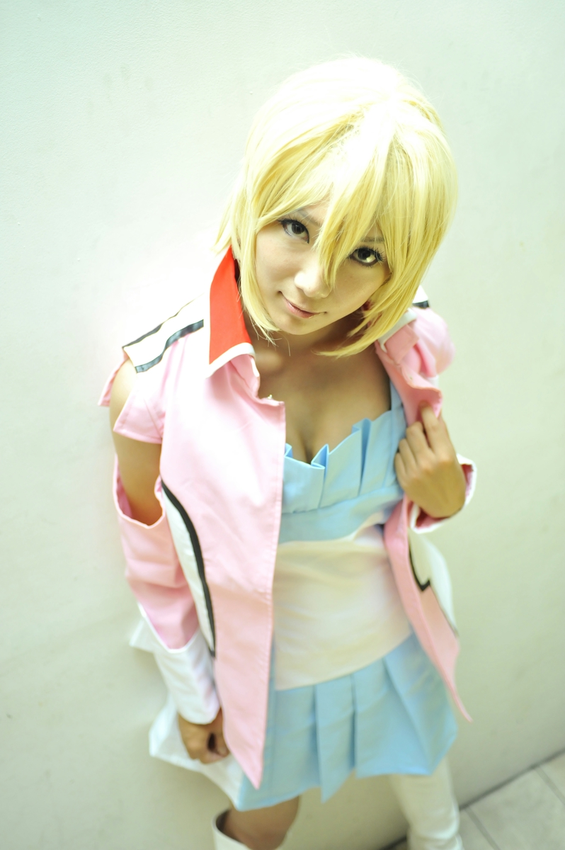 Hạt giống Gundam Stella Loussier