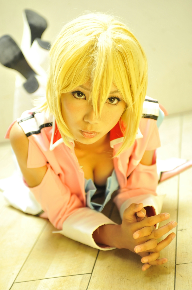 Hạt giống Gundam Stella Loussier