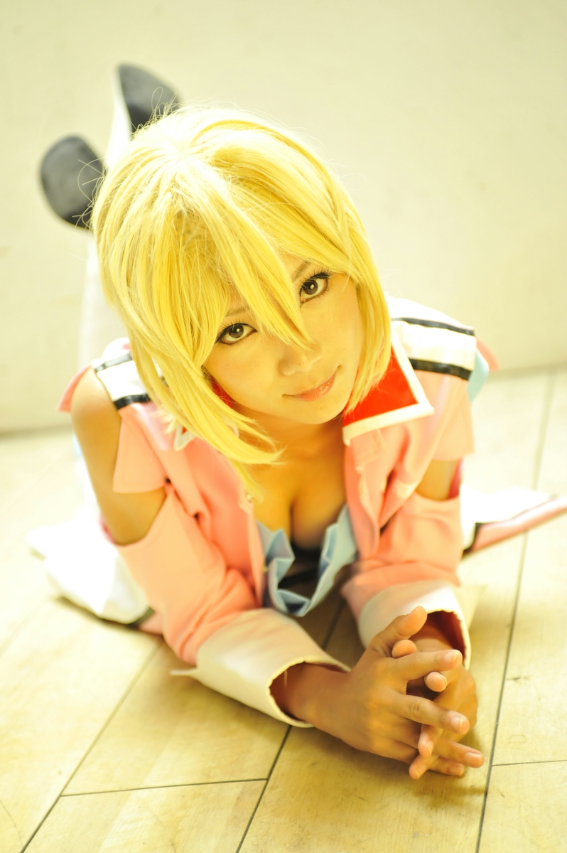 Hạt giống Gundam Stella Loussier