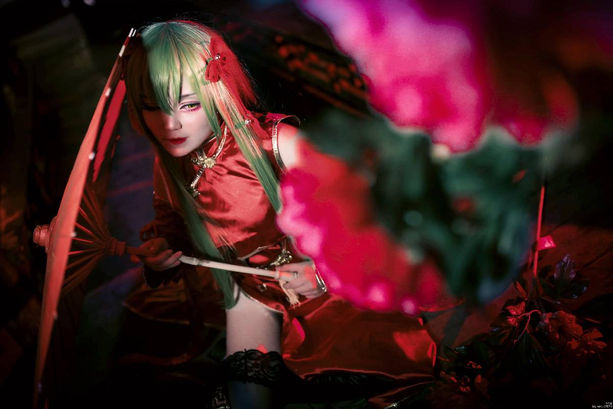 "Lelouch nổi loạn" C.C.