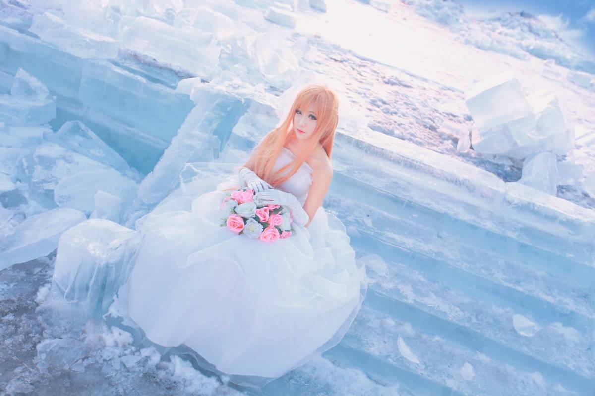 "Arch Art Online" Asuna's Wedding to Cosplay