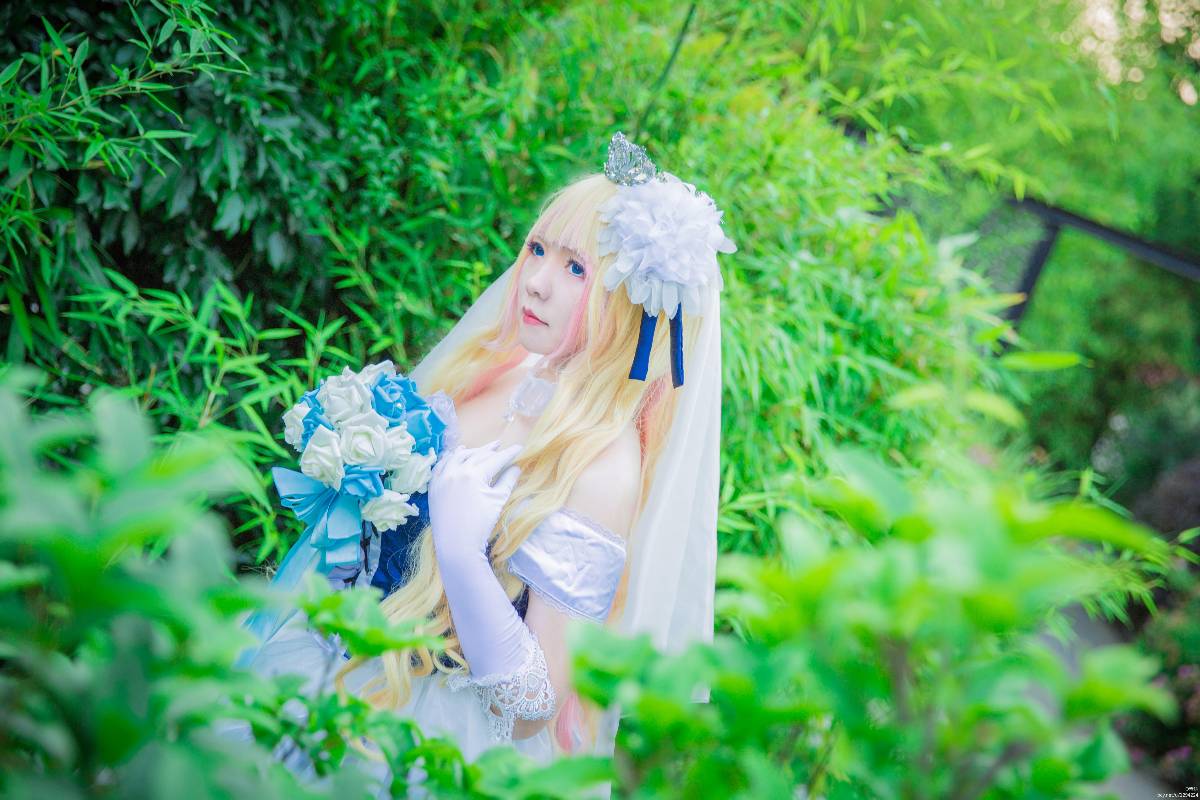 "Shilu nome pháo đài f" Xuelu nome poster váy cưới c o s p l a y