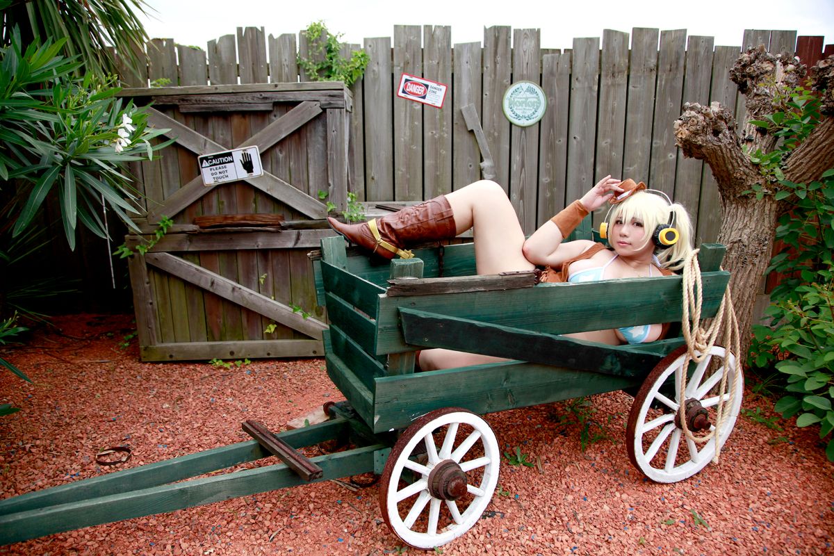 Nữ cosplayer xinh đẹp tự nhiên vol103