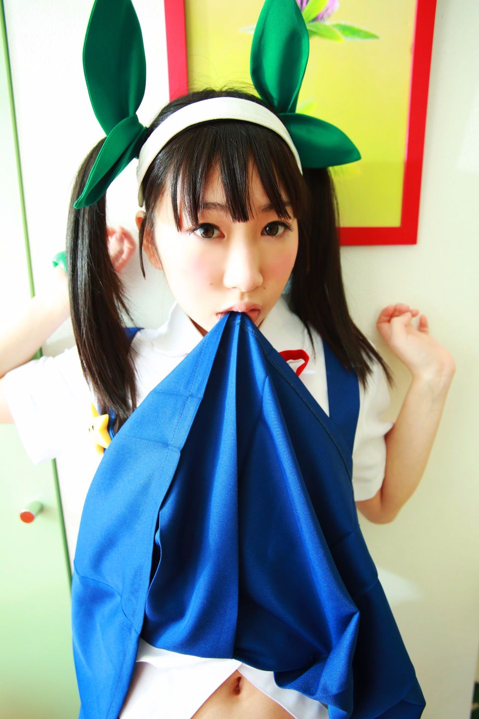 Câu chuyện lụa (màu trắng)