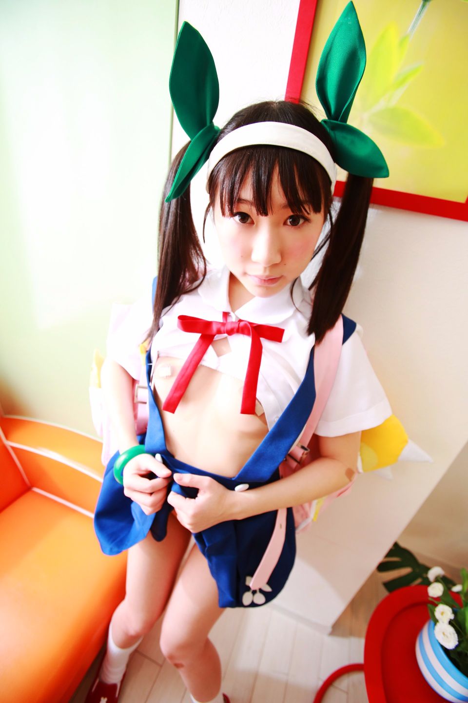 Câu chuyện lụa (màu trắng)