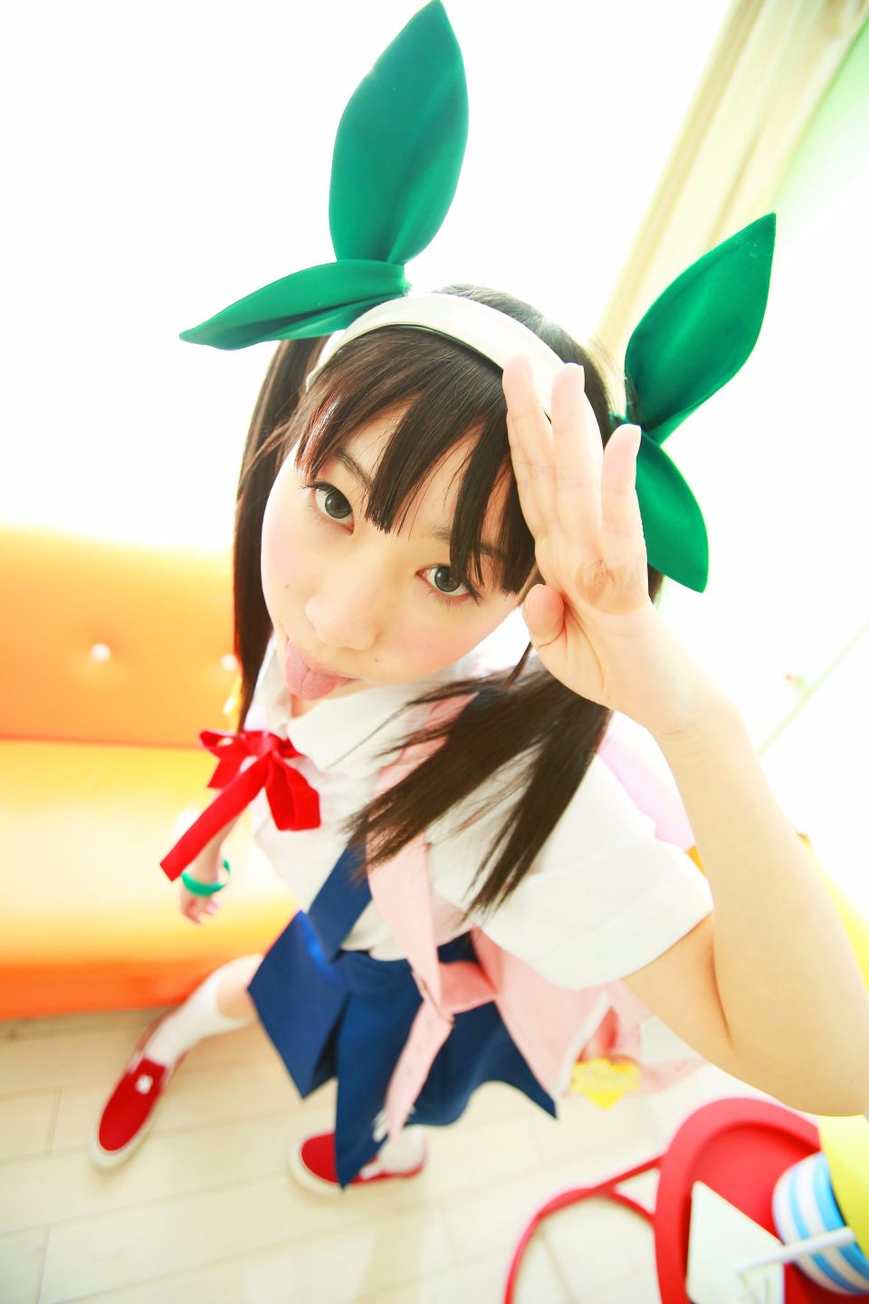 Câu chuyện lụa (màu trắng)