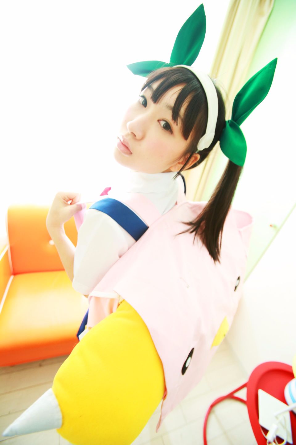 Câu chuyện lụa (màu trắng)