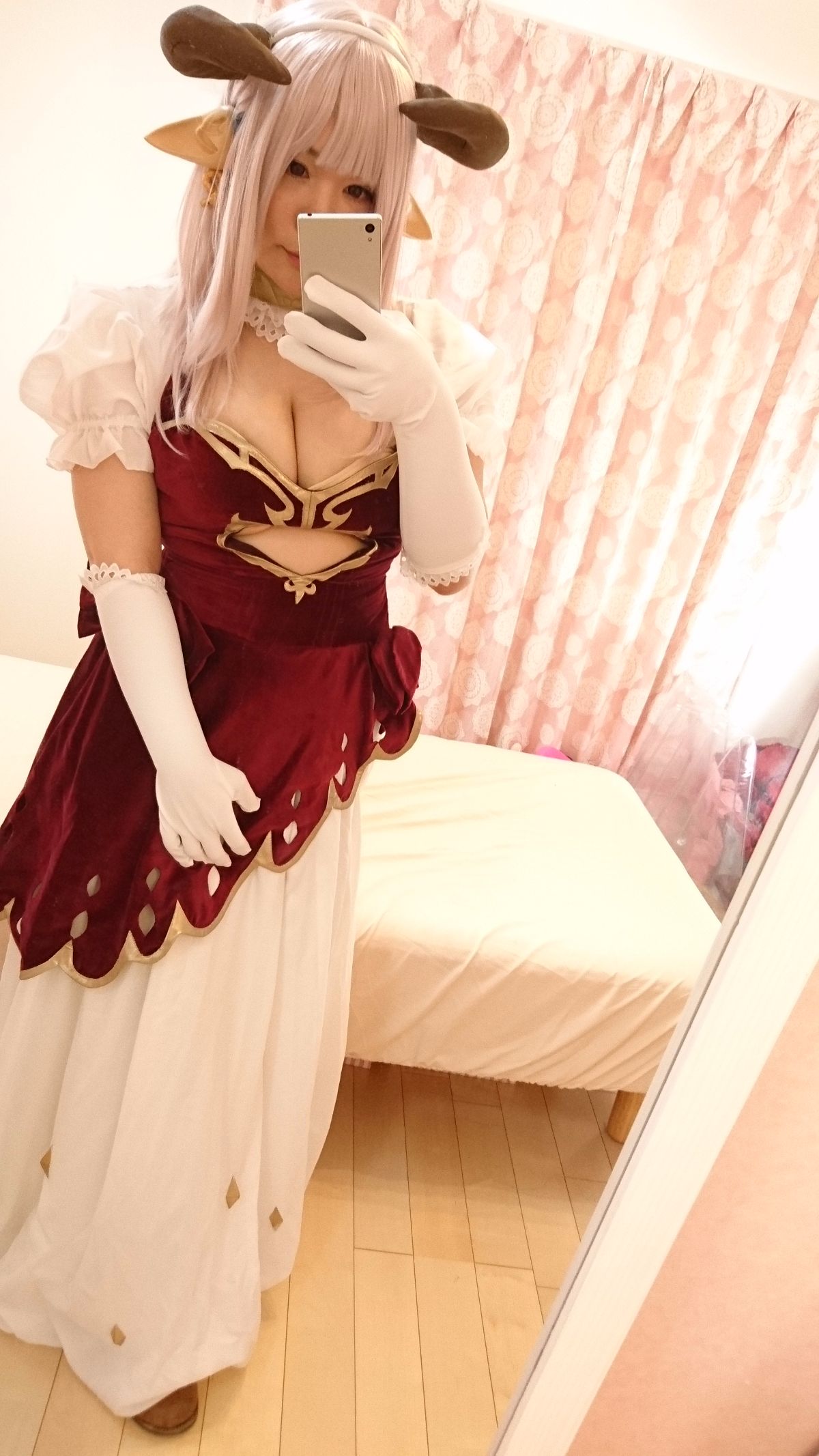 [Văn phòng bán hàng Dotechin] Cosplay x Máy mới - Tôi đã squirt với hai nhân vật!
