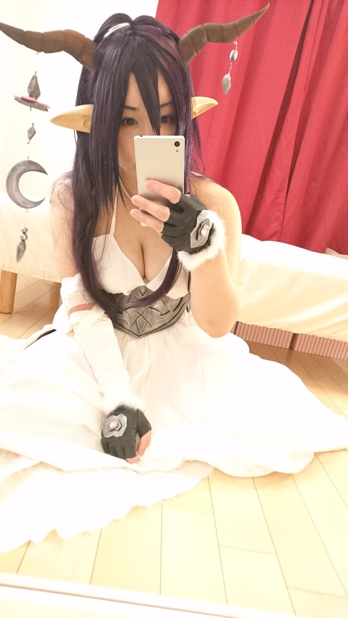 [Văn phòng bán hàng Dotechin] Cosplay x Máy mới - Tôi đã squirt với hai nhân vật!