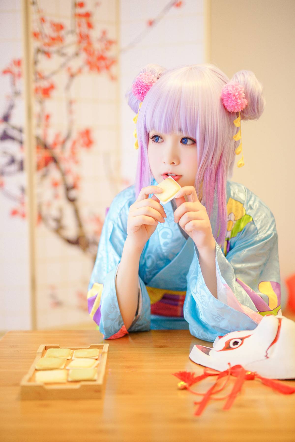 "Người giúp việc rồng của gia đình Kobayashi" Kangna Kimono c o s p l a y