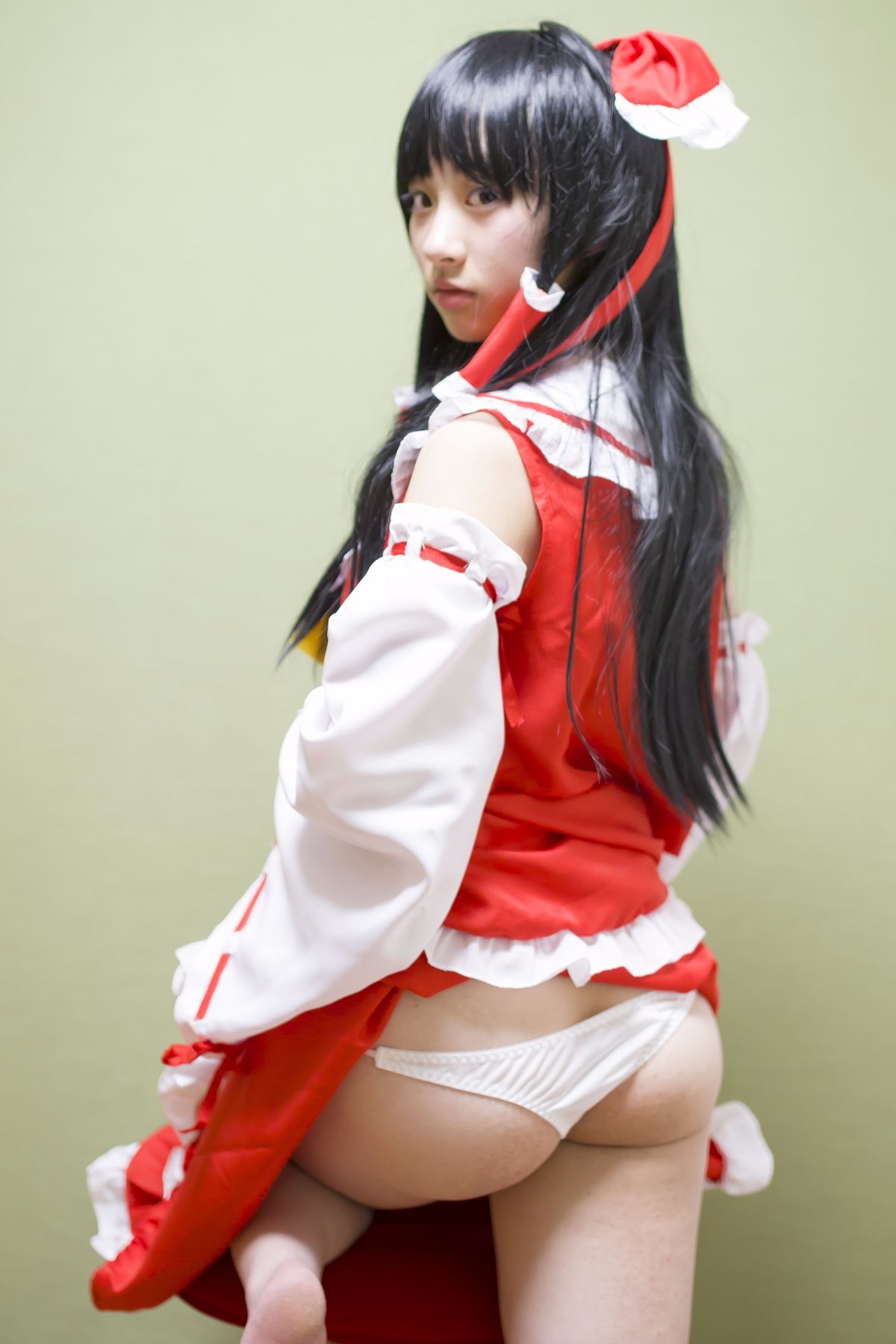 Lễ hội Creampie với The Shrine Maiden