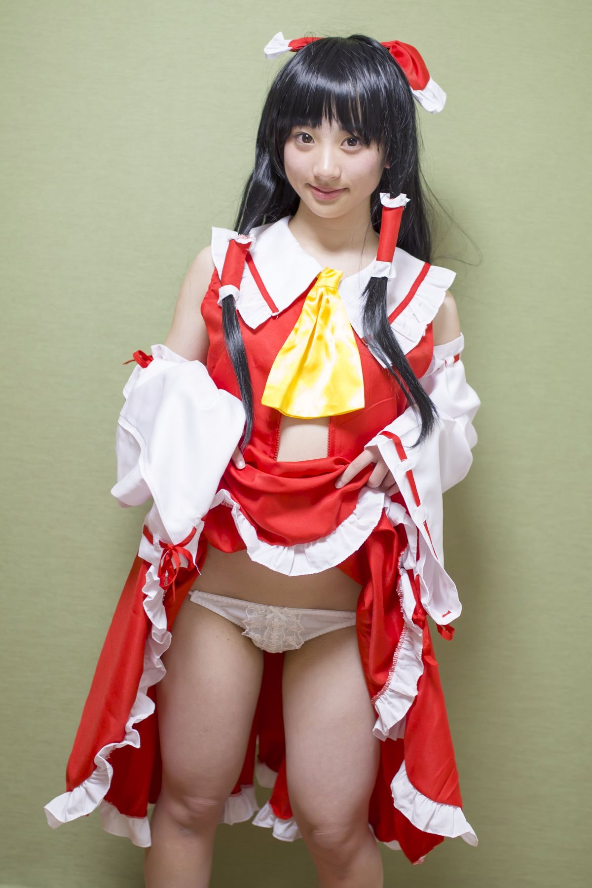 Lễ hội Creampie với The Shrine Maiden