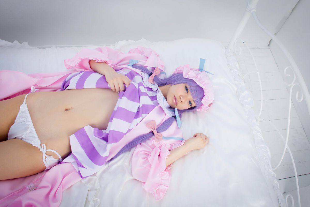 [Bảy búp bê] Touhou Pretty Book Tập 1 Reimu