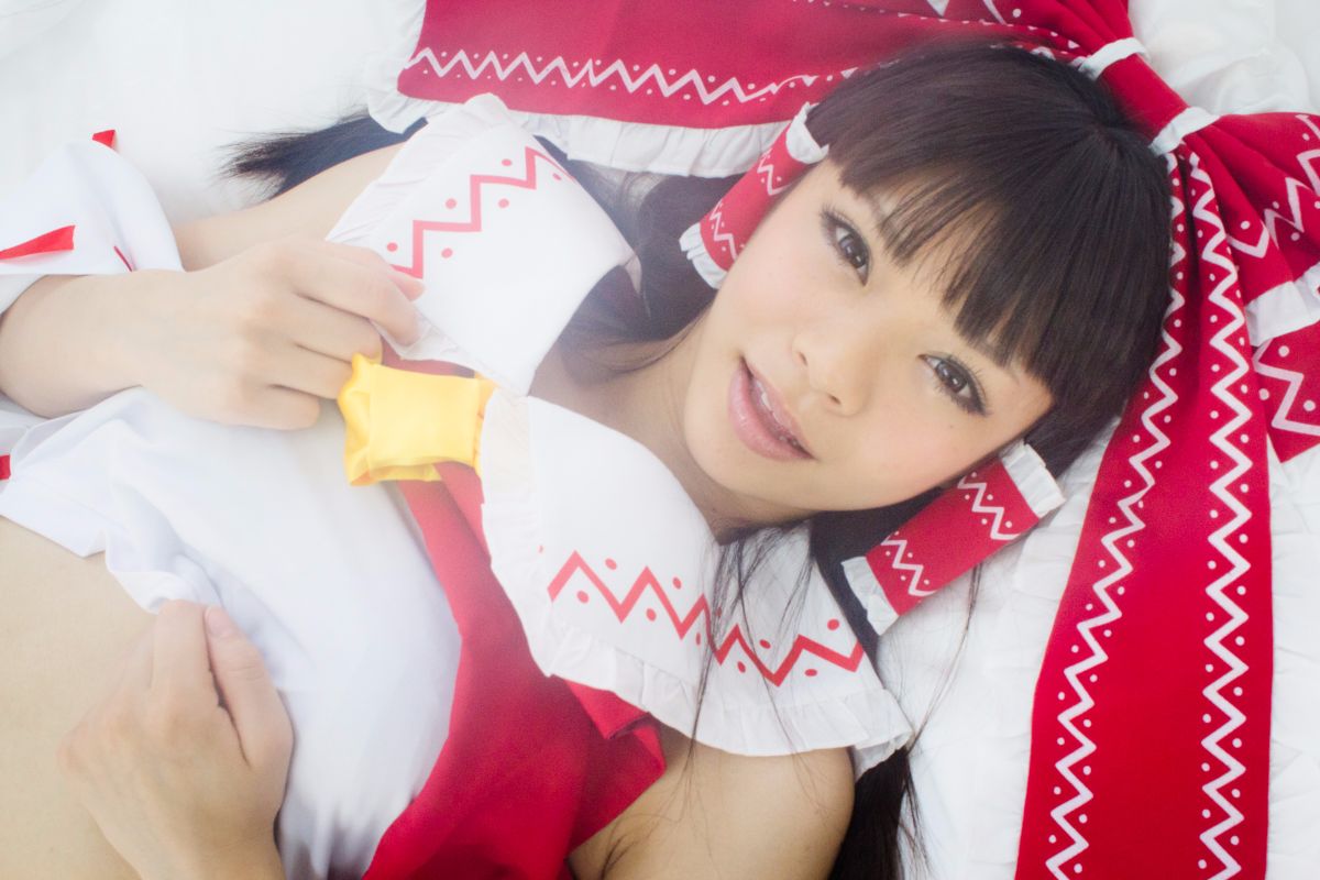 [Bảy búp bê] Touhou Pretty Book Tập 1 Reimu