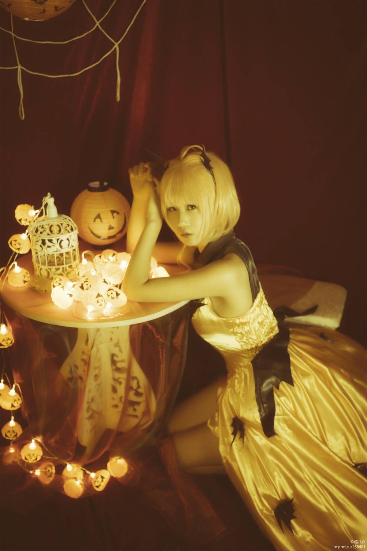 "Cánh · Thời gian" Halloween của Sakura!