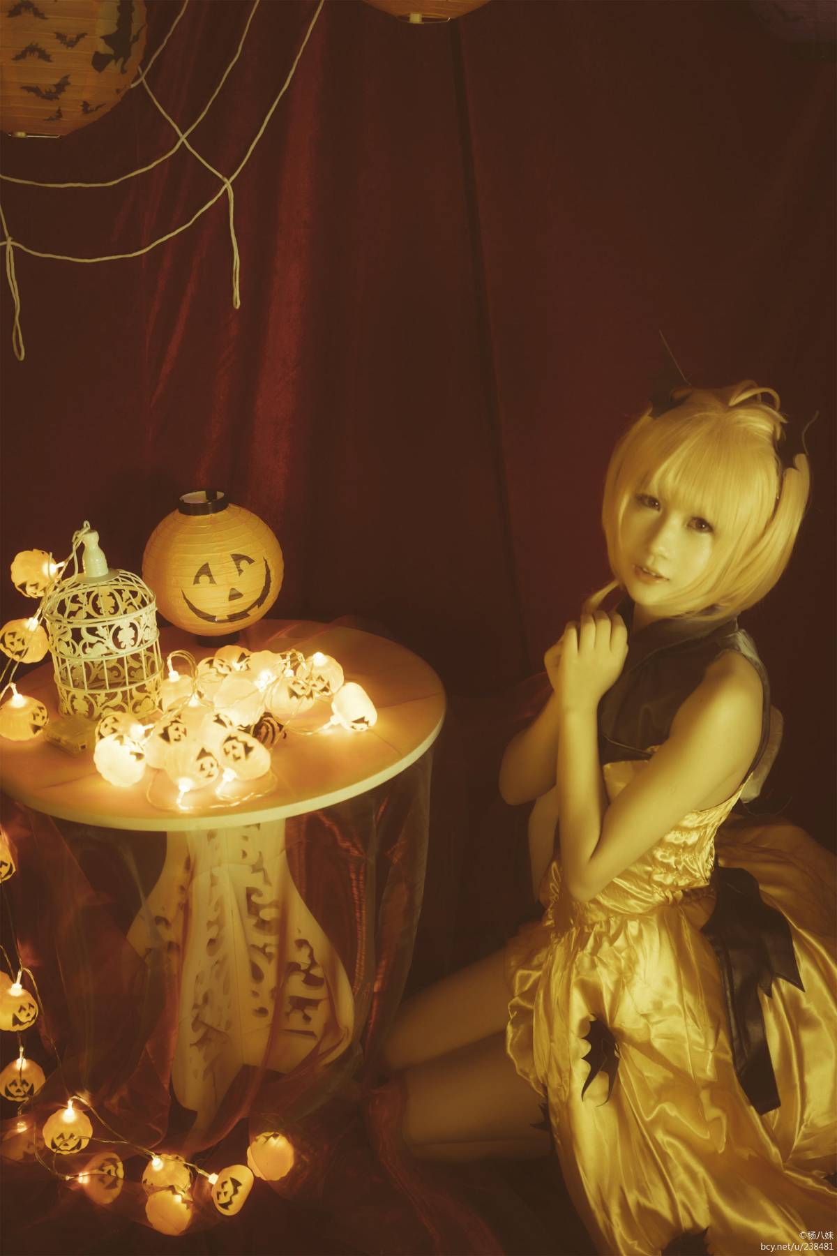"Cánh · Thời gian" Halloween của Sakura!